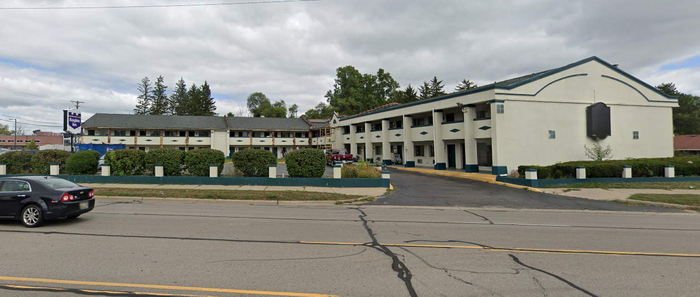 Poplars Motel (Clarion Pointe East, Inn America) - As Knights Inn